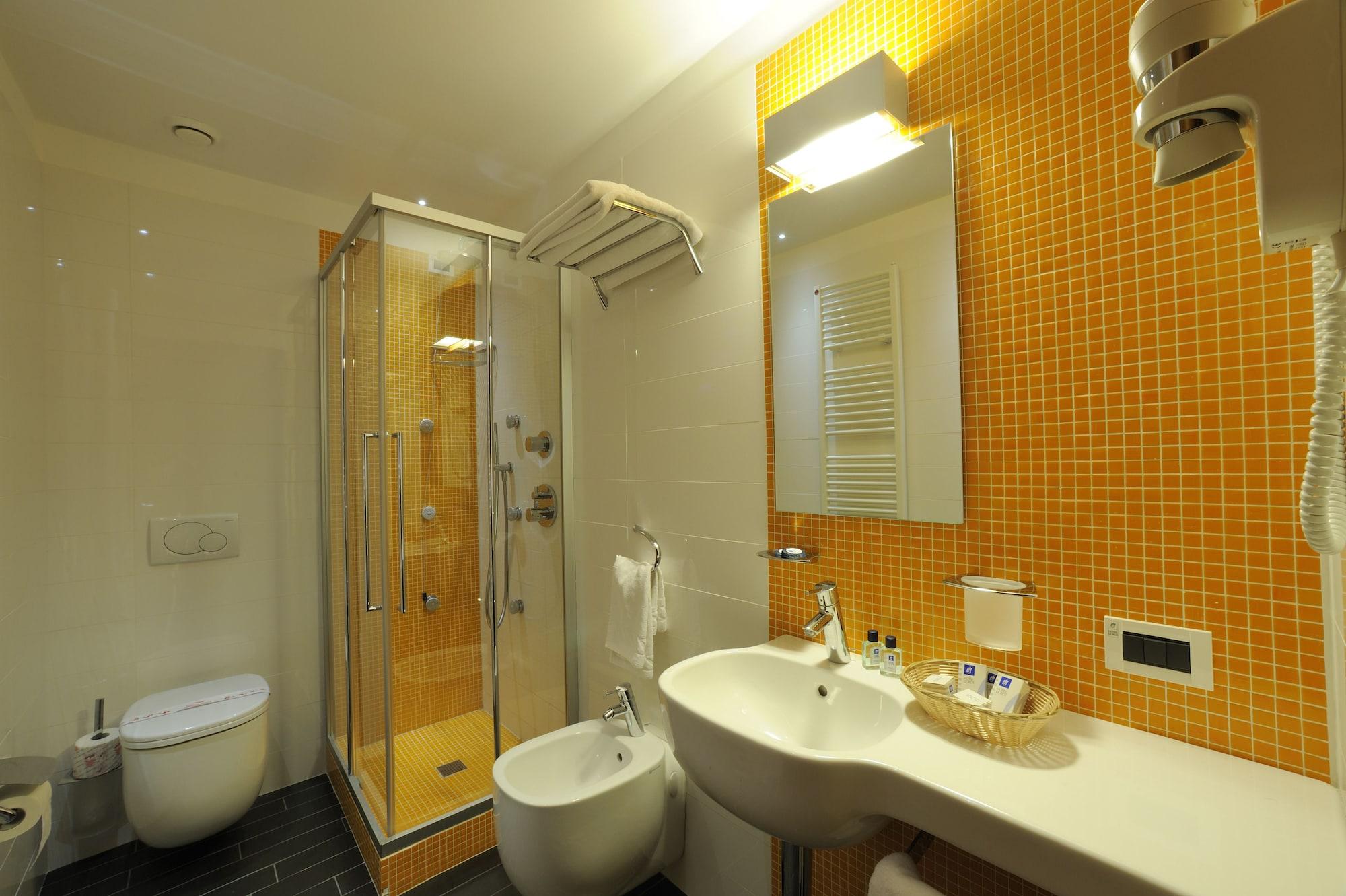 Hotel Le Roi Варацце Экстерьер фото