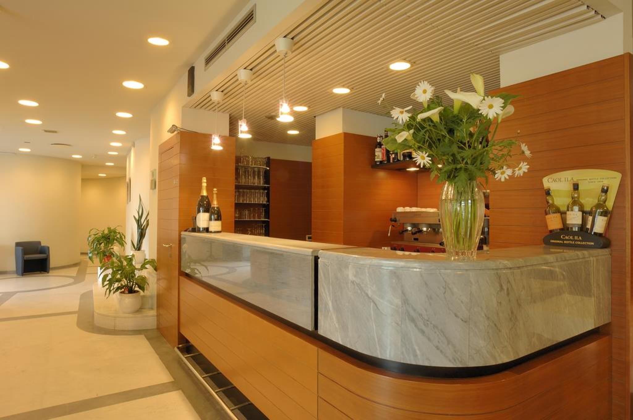 Hotel Le Roi Варацце Экстерьер фото