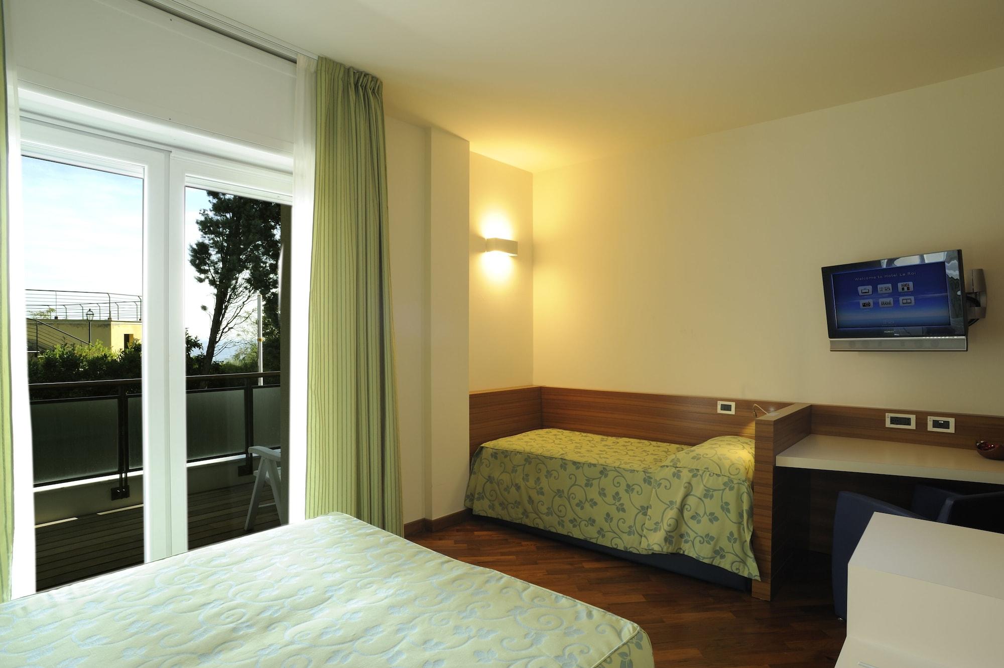 Hotel Le Roi Варацце Экстерьер фото