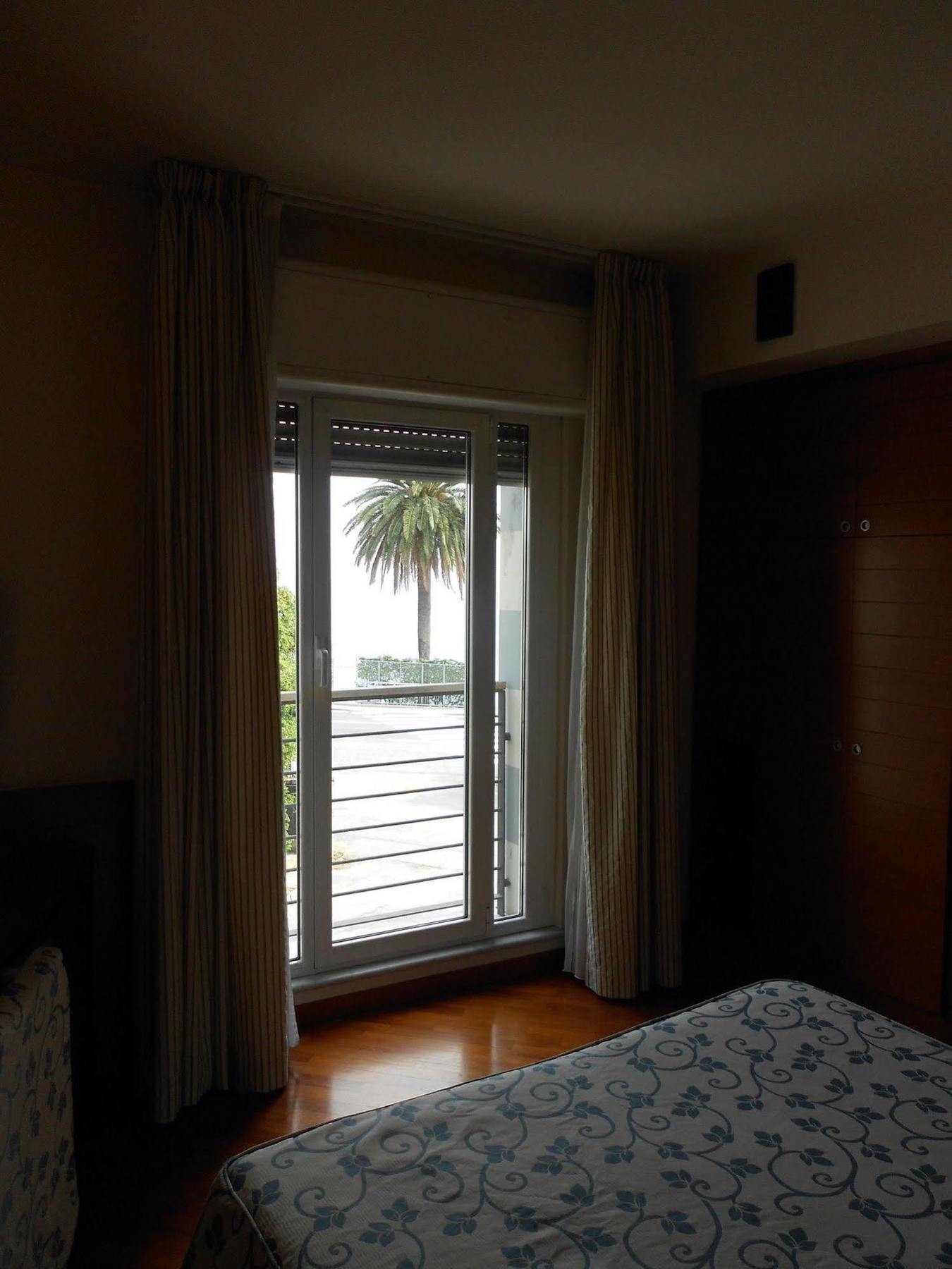 Hotel Le Roi Варацце Экстерьер фото